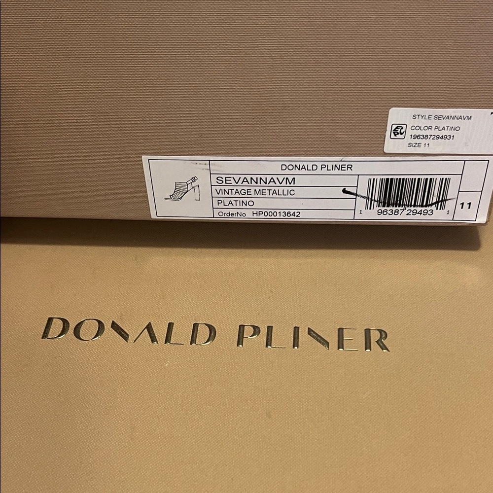 Donald J. Pliner Platino Metallic Heels